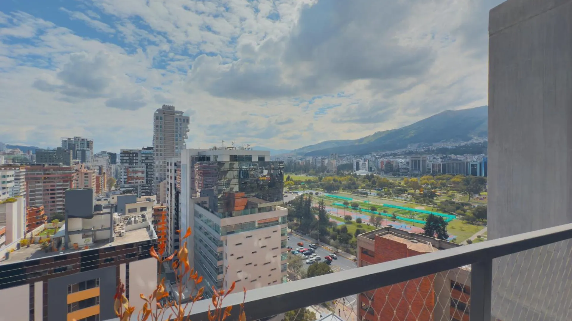 Elegante Departmento En Edificio Iqon Apartment Quito Ecuador